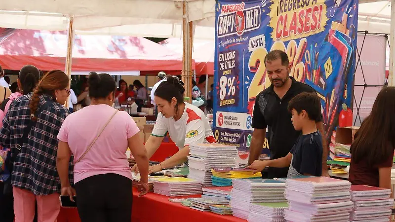 Canaco da arranque a feria por el regreso a clases 2026 en Durango 
